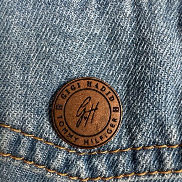 Gigi Hadid x Tommy Hilfiger Denim Letterman Size Medium - Picture 7 of 8